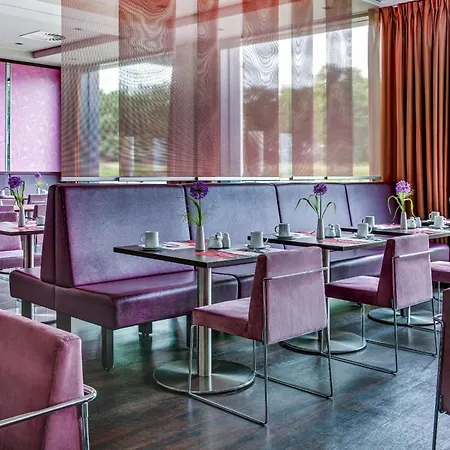 Intercityhotel Berlin Airport Area North Отель Шёнефельд