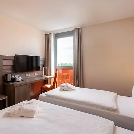 Отель Intercityhotel Berlin Airport Area North