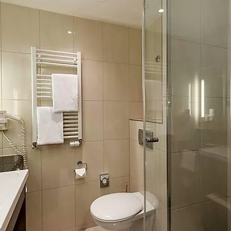 Intercityhotel Berlin Airport Area North 4* Schoenefeld