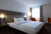 Intercityhotel Berlin Airport Area North Hotel 4*