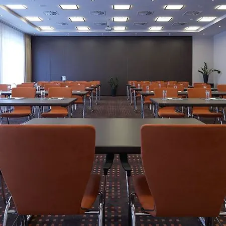 Отель Intercityhotel Berlin Airport Area North 4*