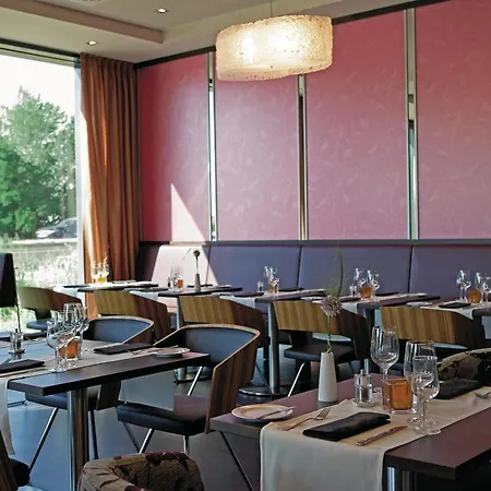 Intercityhotel Berlin Airport Area North 4*