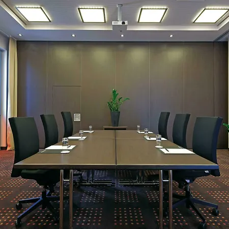 Intercityhotel Berlin Airport Area North Hotel 4*