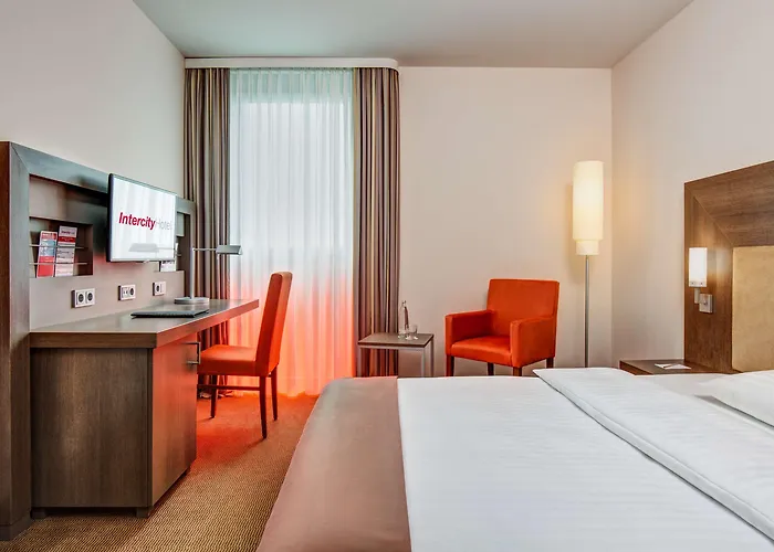 Intercityhotel Berlin Airport Area North 4*