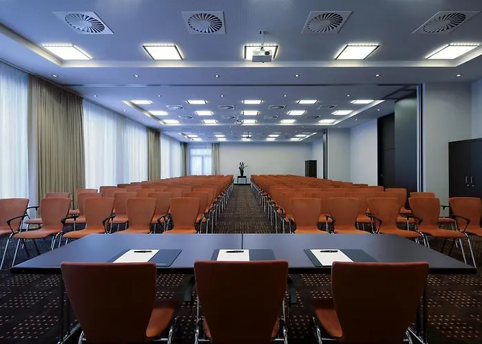 Hotel Intercityhotel Berlin Airport Area North 4*