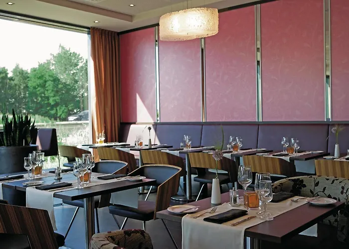 Intercityhotel Berlin Airport Area North 4*