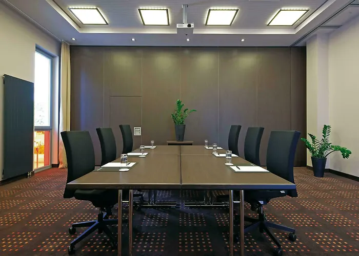 Intercityhotel Berlin Airport Area North Hotel 4*