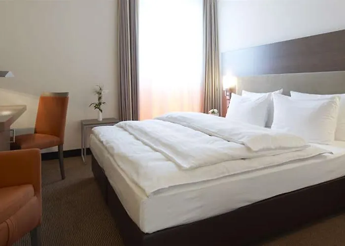 Intercityhotel Berlin Airport Area North 4*